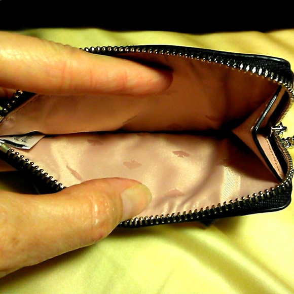 BNWOT KATE SPADE DOGGY FACE CARD HOLDER BLACK PINK WHITE & BROWN PEARL EYES - Picture 4 of 6